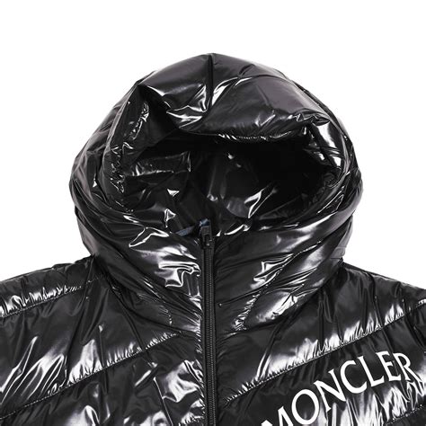 giubbotti gucci false